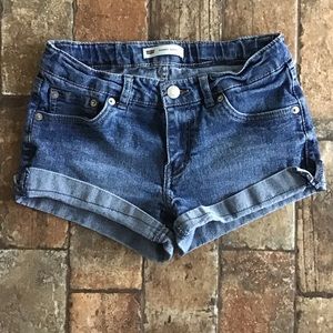 Girls Levi Shorty Shorts